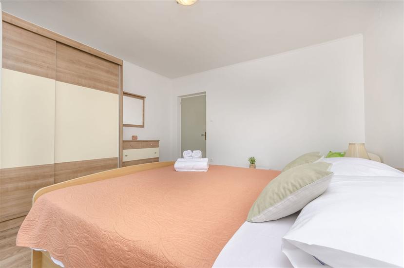 Apartment A1, for 6 persons