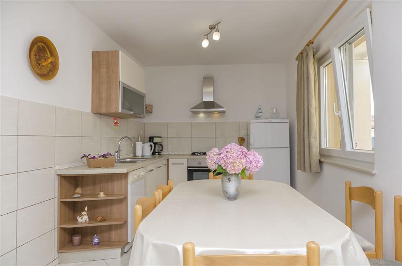 Apartment A1, for 6 persons