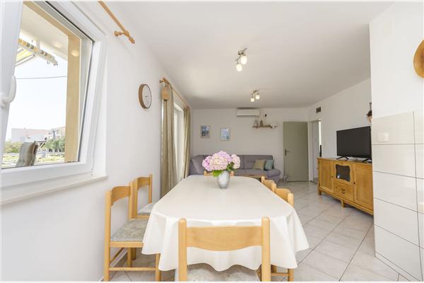 Apartment A1, for 6 persons