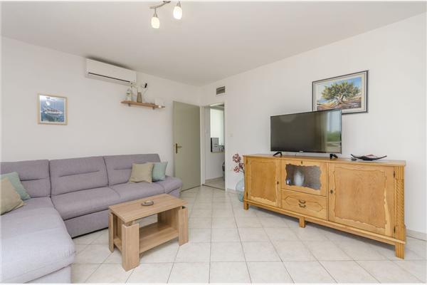 Apartment A1, for 6 persons