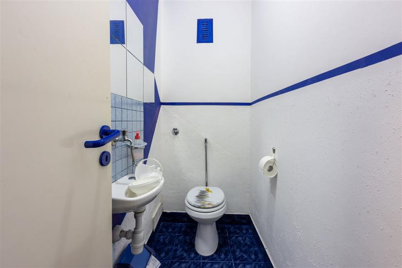 Apartment A1, for 6 persons