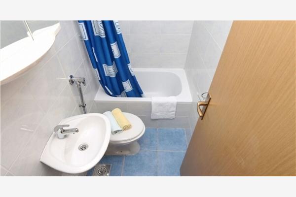 Room S2, for 2 persons