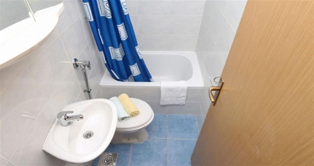 Room S3, for 2 persons