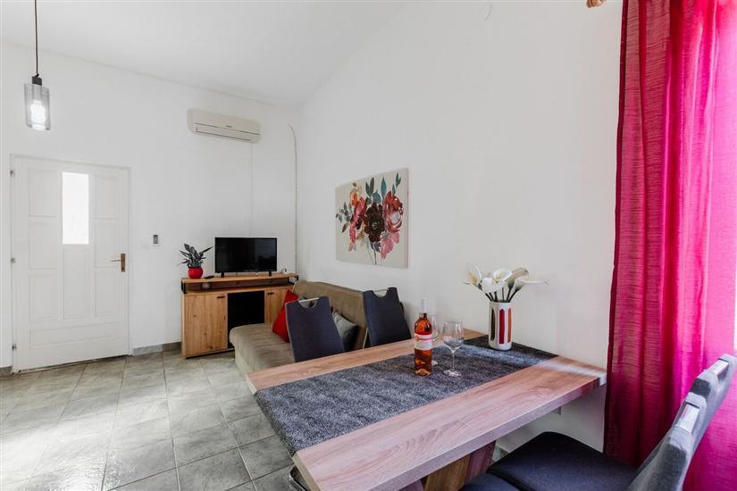 Apartment A1, for 3 persons