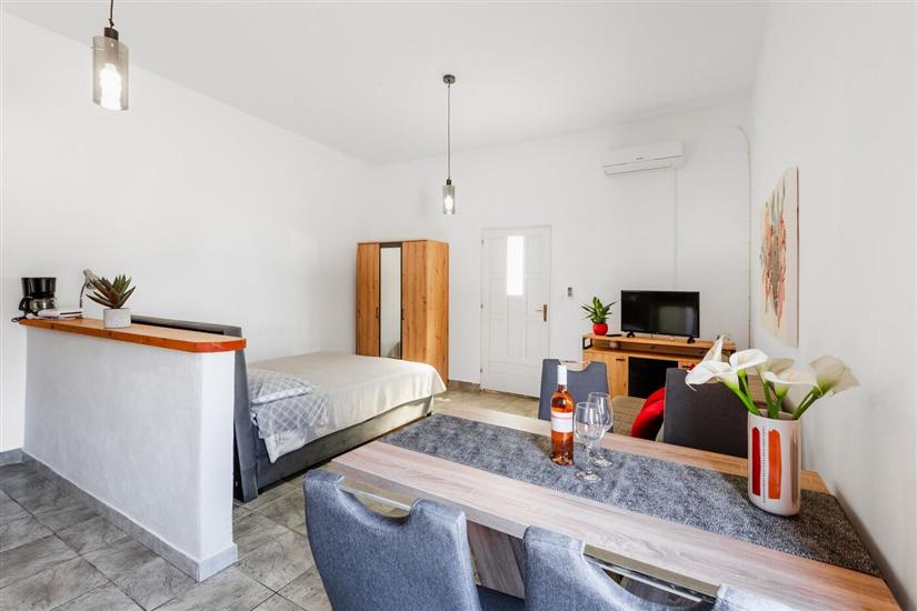 Apartment A1, for 3 persons