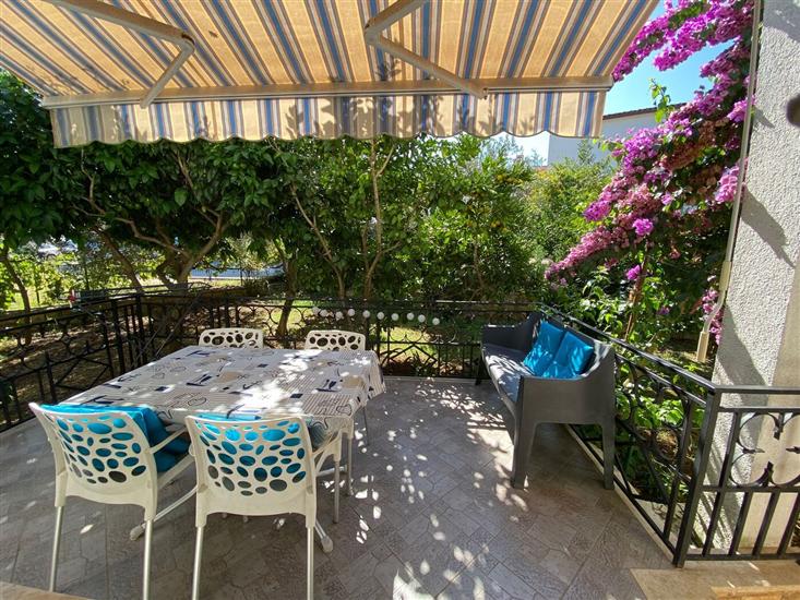 Room S1, for 2 persons