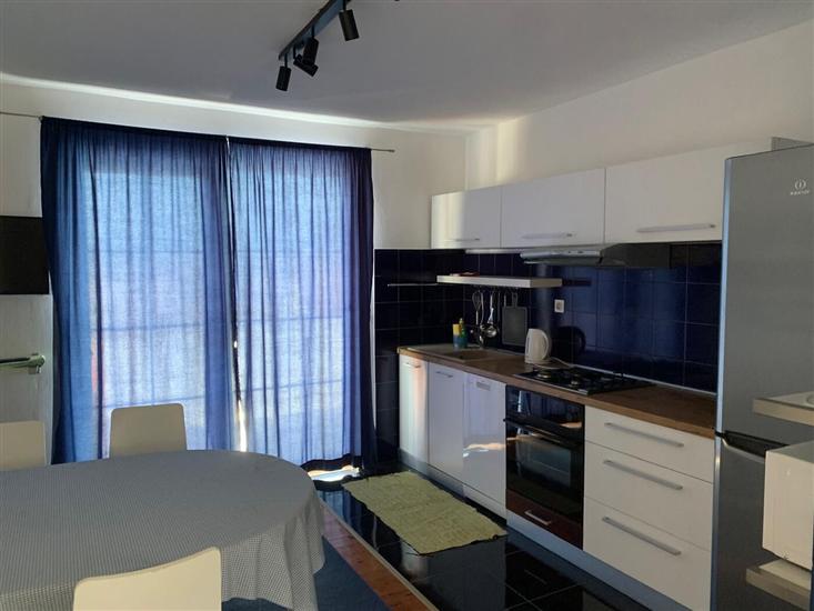 Apartment A2, for 5 persons