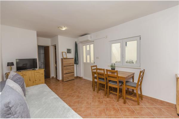 Apartment A2, for 3 persons