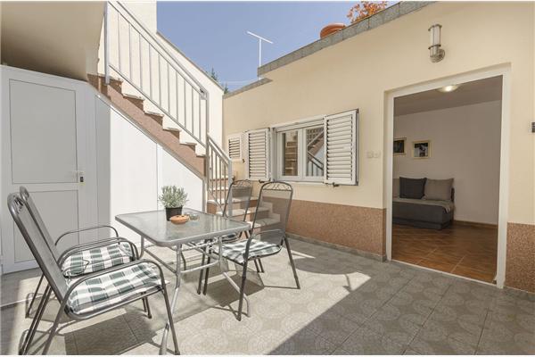 Apartment A2, for 3 persons
