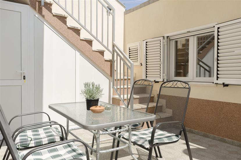 Apartment A2, for 3 persons