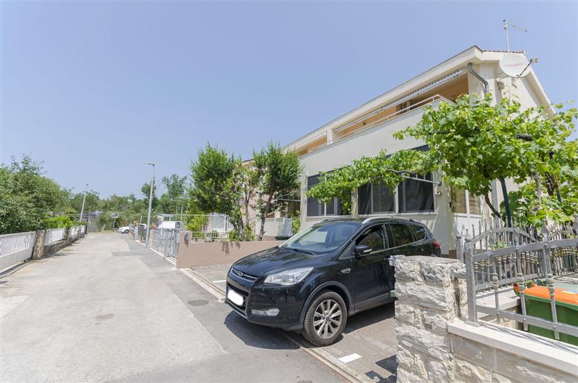 Apartments Amina