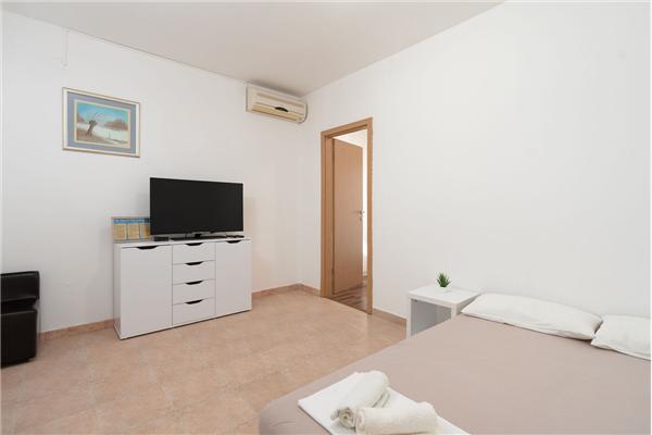 Apartment A2, for 4 persons