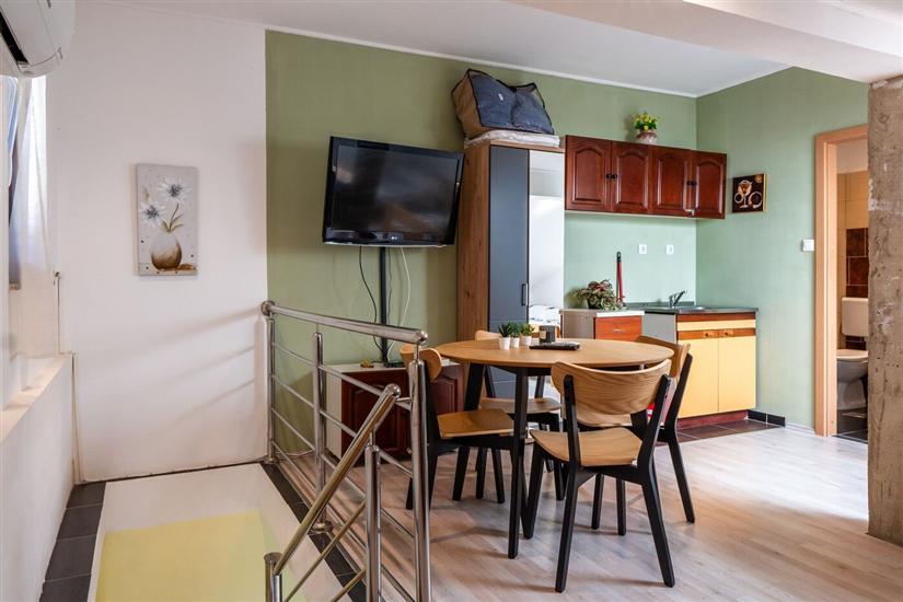 Apartment A1, for 6 persons