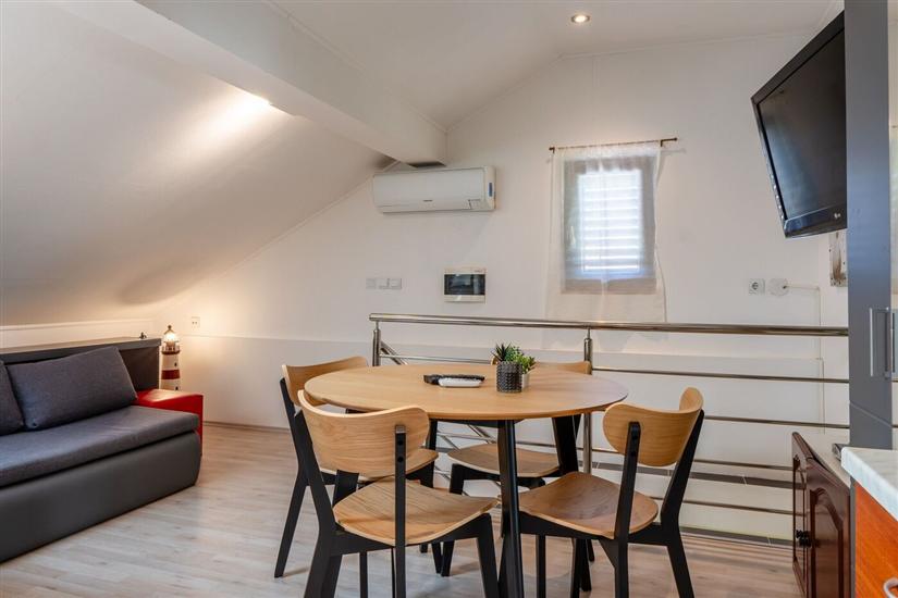 Apartment A1, for 6 persons