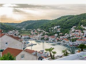 Apartment Middle Dalmatian islands,BookBlancFrom 140 €