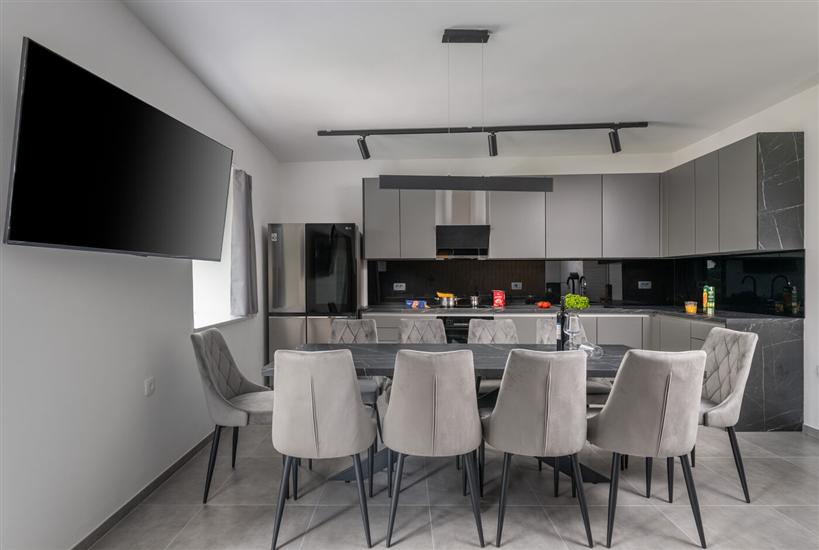 House K1, for 8 persons