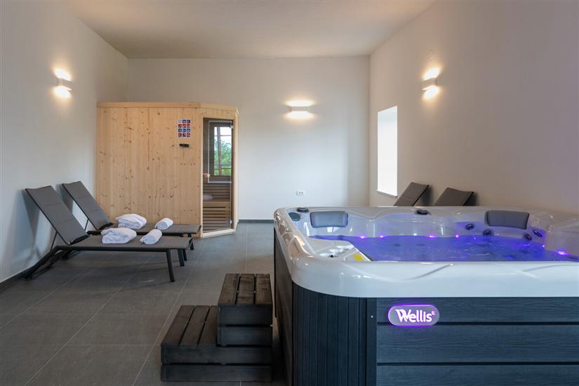 House K1, for 8 persons