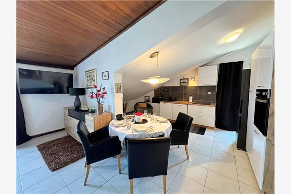 Apartment A1, for 5 persons