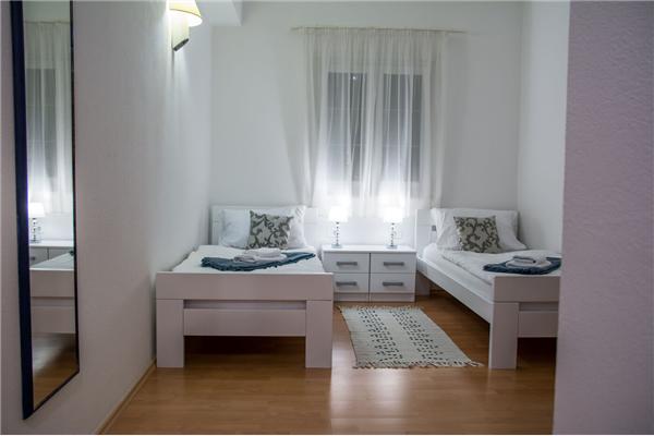 Room S303, for 2 persons