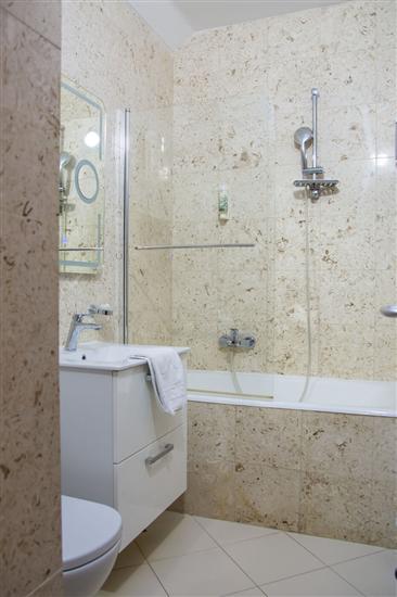 Room S302, for 4 persons