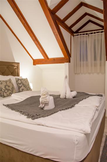 Room S301, for 2 persons