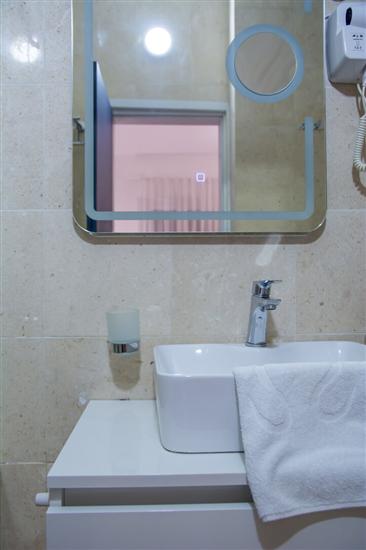 Room S206, for 4 persons