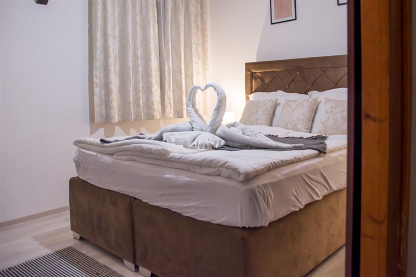 Room S204, for 4 persons