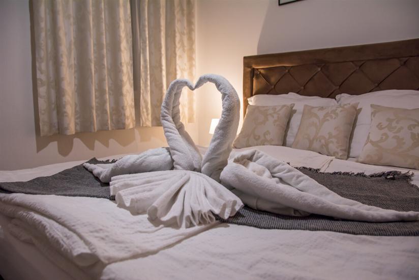 Room S204, for 4 persons