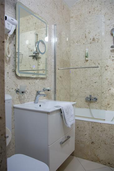 Room S204, for 4 persons