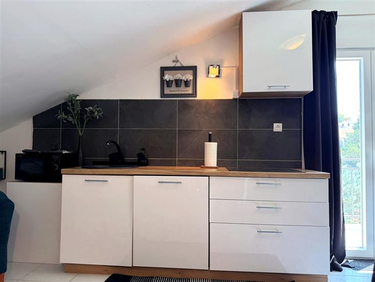 Apartment A1, for 5 persons