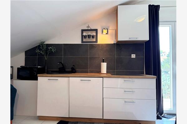 Apartment A1, for 5 persons