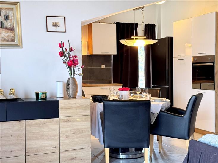 Apartment A1, for 5 persons