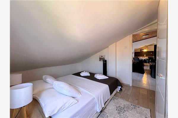 Apartment A1, for 5 persons