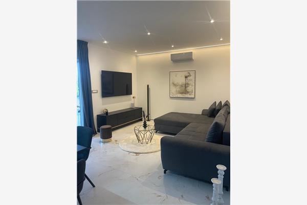 Apartment A1, for 5 persons