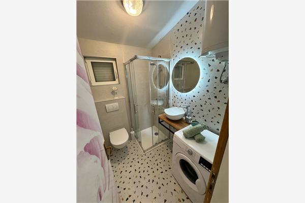 Apartment A1, for 5 persons