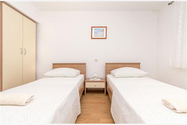 Apartment A3, for 5 persons