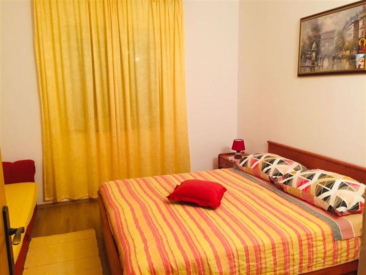 Apartment A1, for 5 persons