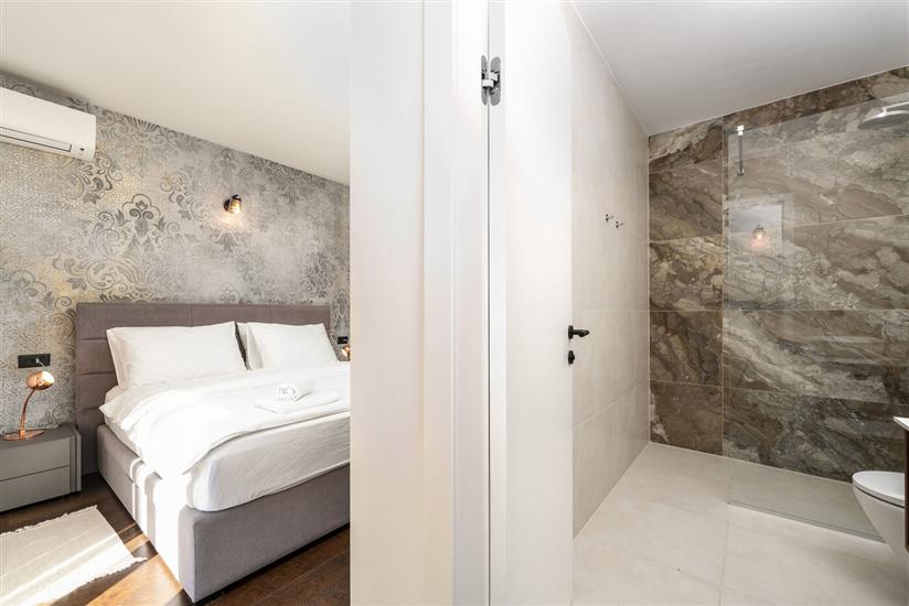 House K1, for 8 persons