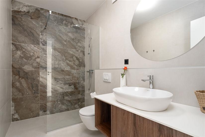 House K1, for 8 persons