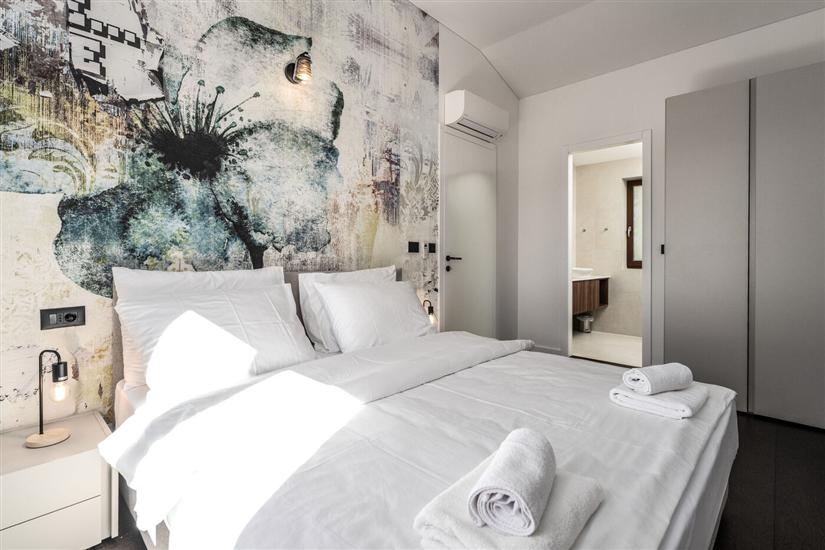 House K1, for 8 persons