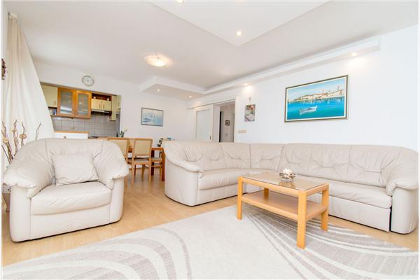 Apartment A2, for 6 persons