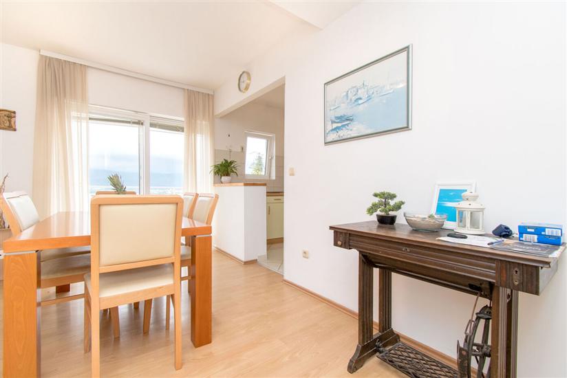 Apartment A2, for 6 persons