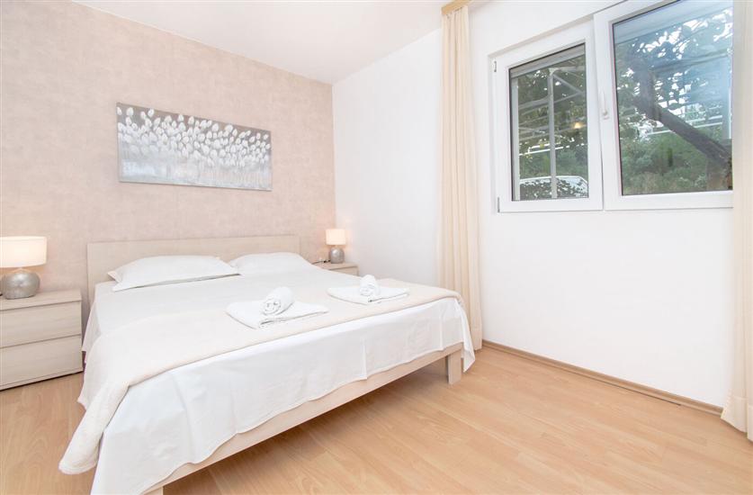 Apartment A2, for 6 persons