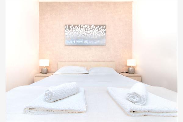 Apartment A2, for 6 persons