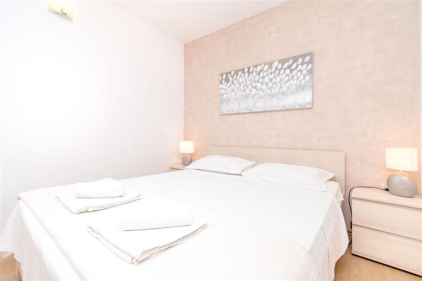 Apartment A2, for 6 persons