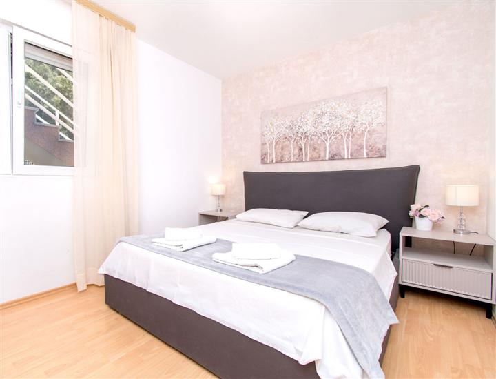 Apartment A2, for 6 persons