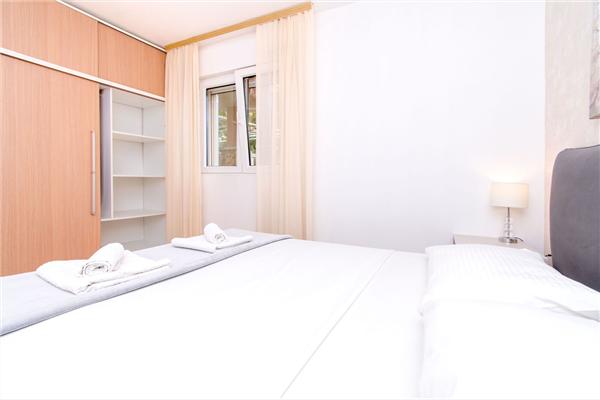 Apartment A2, for 6 persons