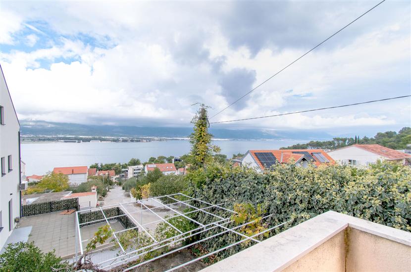 Apartment A2, for 6 persons