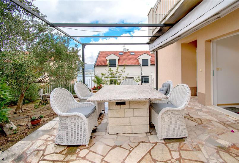 Apartment A2, for 6 persons