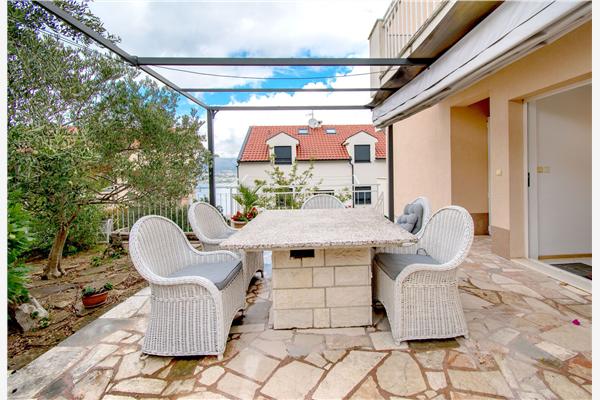 Apartment A2, for 6 persons